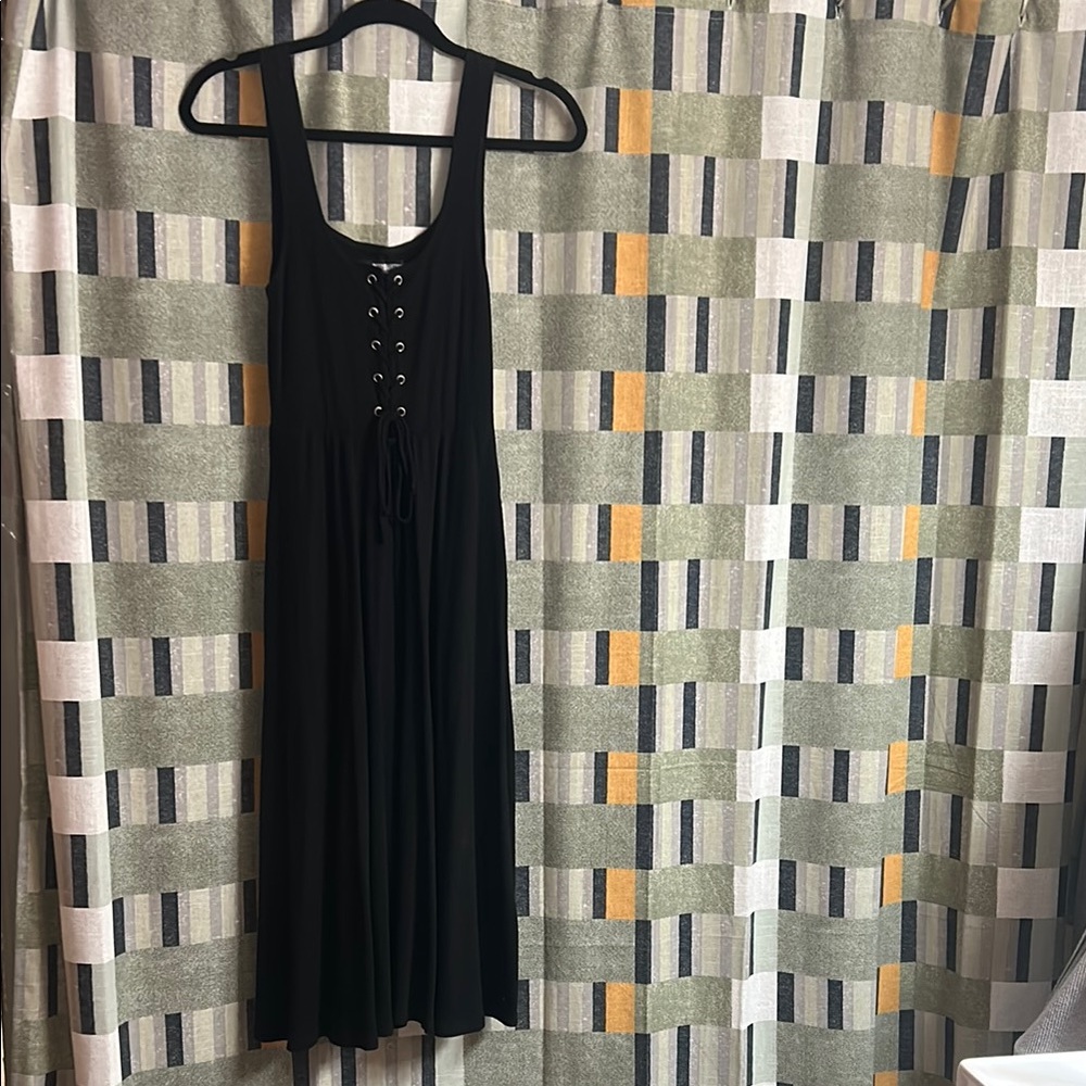 Elegant Black Sleeveless Dress